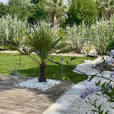 Charming With Heated Pool In Charente-maritime Gæstehus Les Mathes