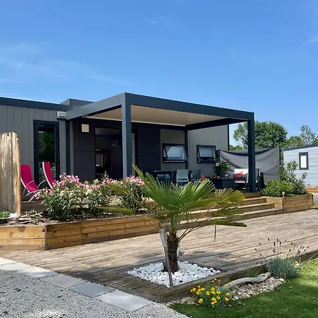 Holiday home Charming With Heated Pool In Charente-maritime